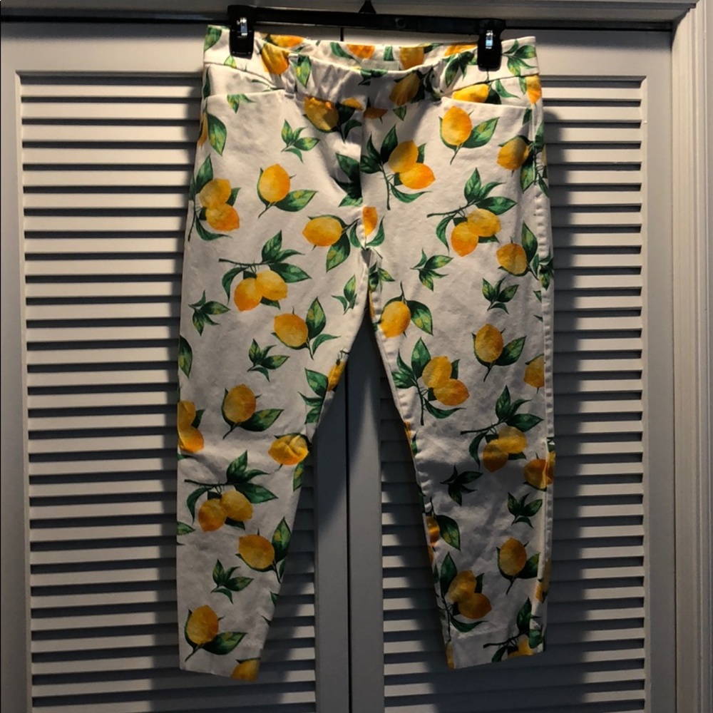 Lemon Capri Pants
